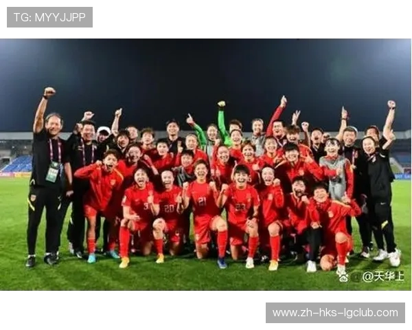 以爱踢足球的谁谁谁为中心描绘青春奋斗与团队精神的故事动人篇章